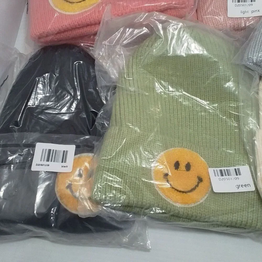 Happy Face Women's WHITE { Ivory} Beanie NEW